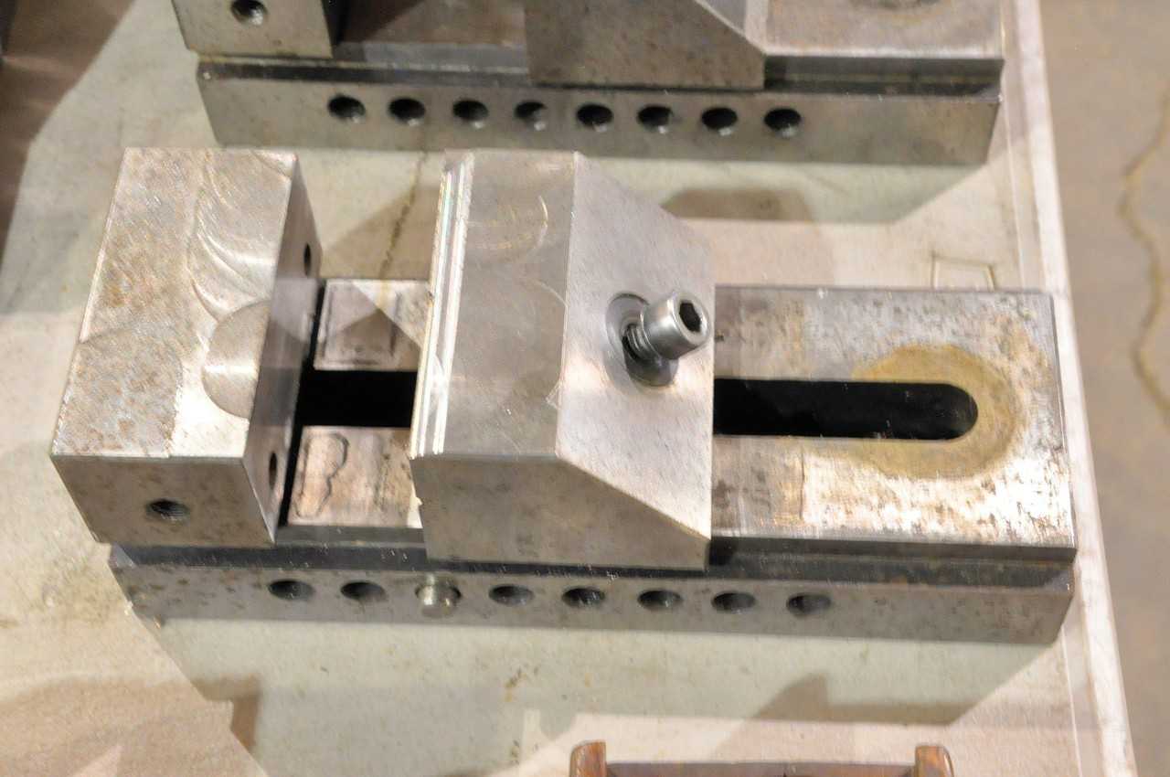 Vises - ELECTRIC POWER TOOLS