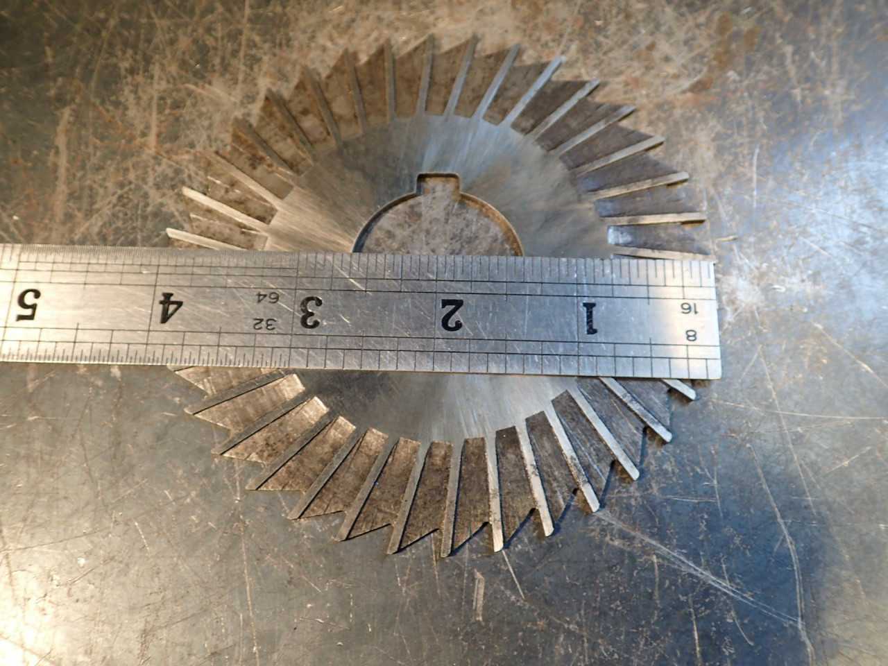4" OD x 1/16" Plain Tooth Side Mill Milling Cutter: 1-1/4" Horizontal Arbor Hole - MILLING TOOLS