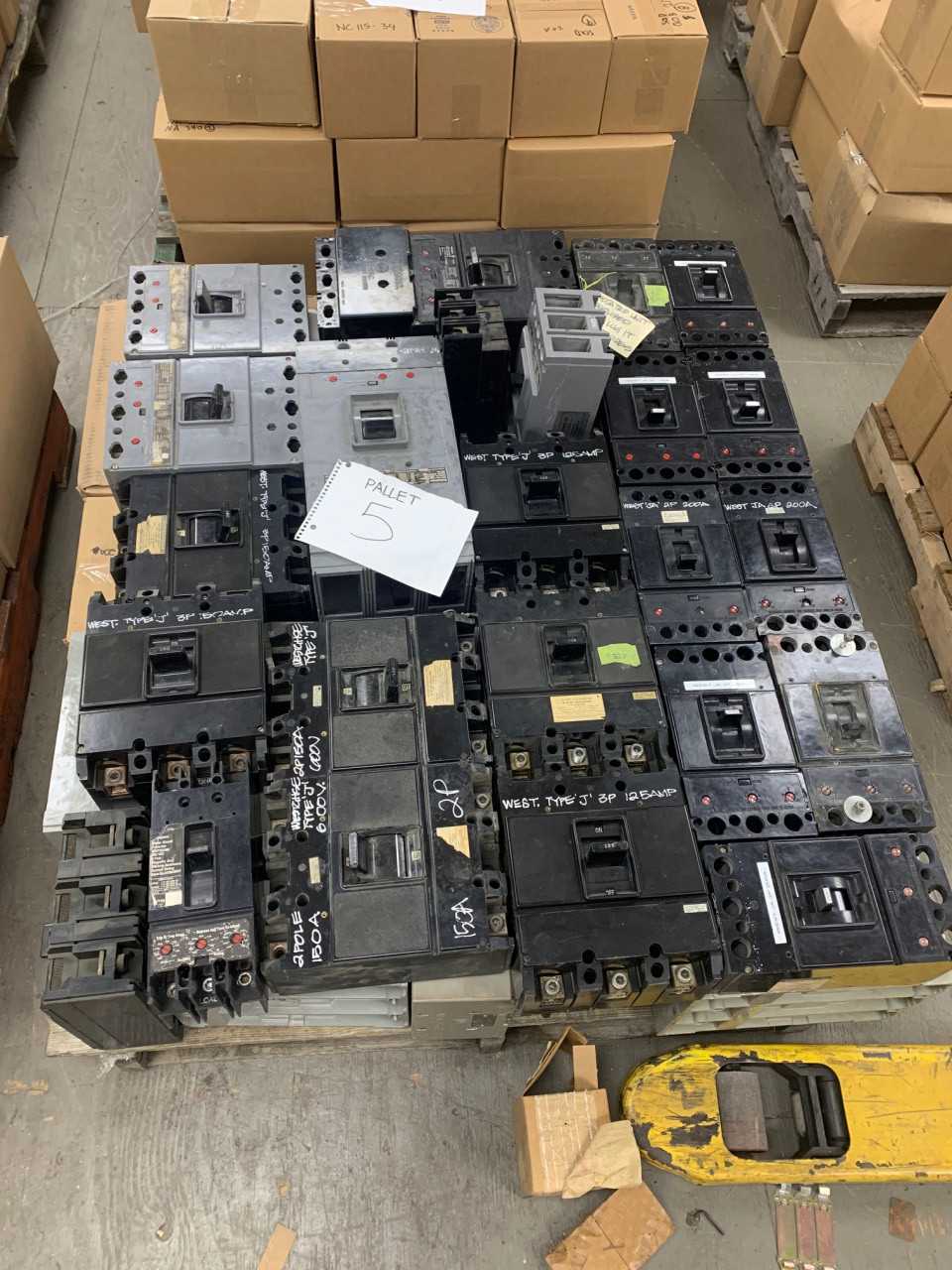 Assorted Pallet of Circuit Breakers - CIRCUIT BREAKERS