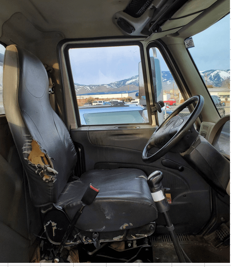 2009 International 4400 - HYDRO EXCAVATOR TRUCKS