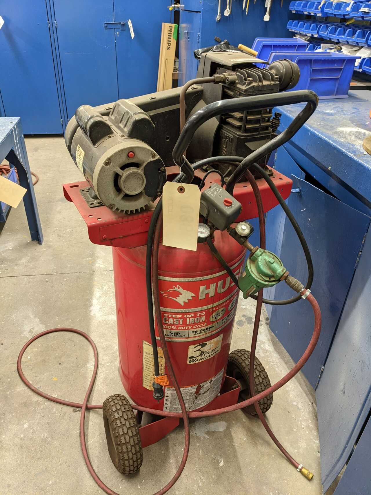 HUSKY VT631502AJ 26 GALLON PORTABLE AIR COMPRESSOR - AIR COMPRESSORS
