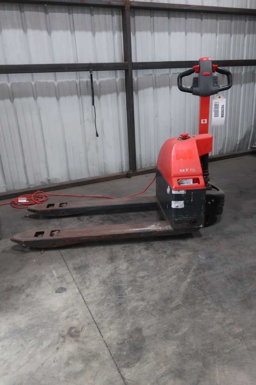 LINDE MT-15 ELECTRIC PALLET JACK - MANUAL PALLET JACKS
