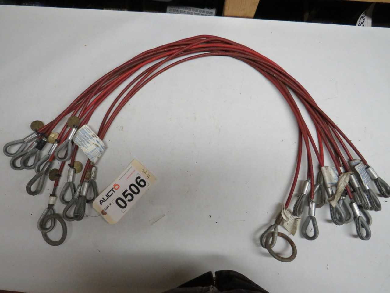 LOT OF 11 ASSORTED NORTH 4' CABLE SLINGS FP02/4' - HAND TOOLS