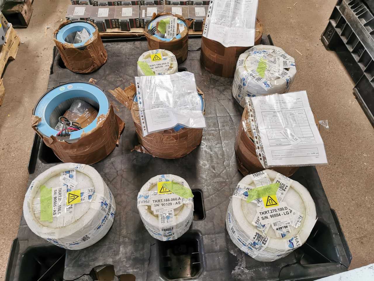 Lot of New Plastic Injection Machine Motors - ELECTRICAL COMPONENTS