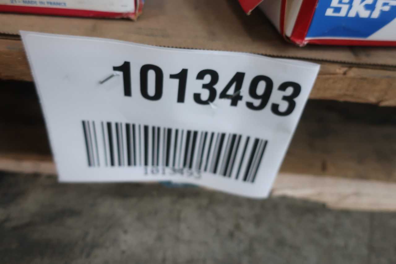 PALLET OF ASSORTED SKF ROLLER BEARINGS - BEARINGS