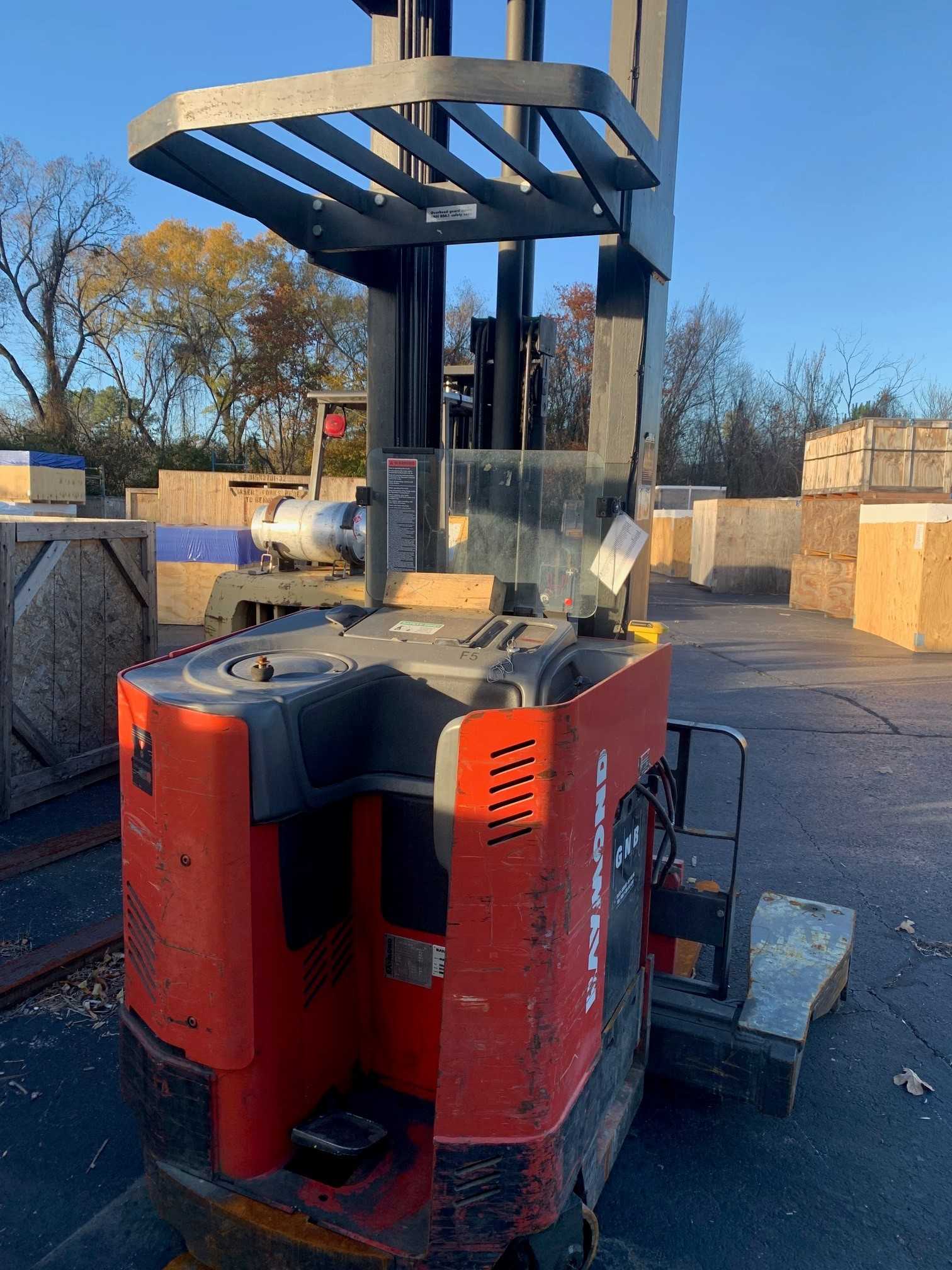 RAYMOND EASI 4D-R45TT FORKLIFT - FORKLIFTS