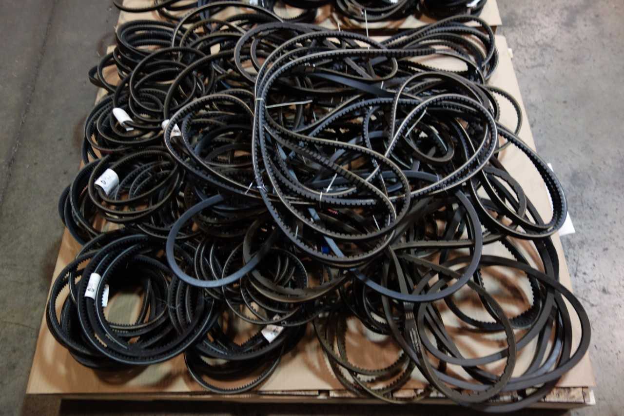 2 PALLETS OF V- BELTS AND TIMING BELTS- CATERPILLAR, BROWNING, GATES, JASON, OPTIBELT - BELTS