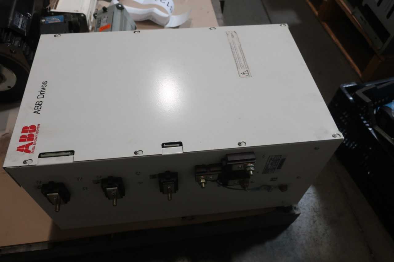 ABB ACS504-071-5 500V-AC 0-120HZ 0-500V-AC 75HP AC VFD DRIVE - MOTOR DRIVES