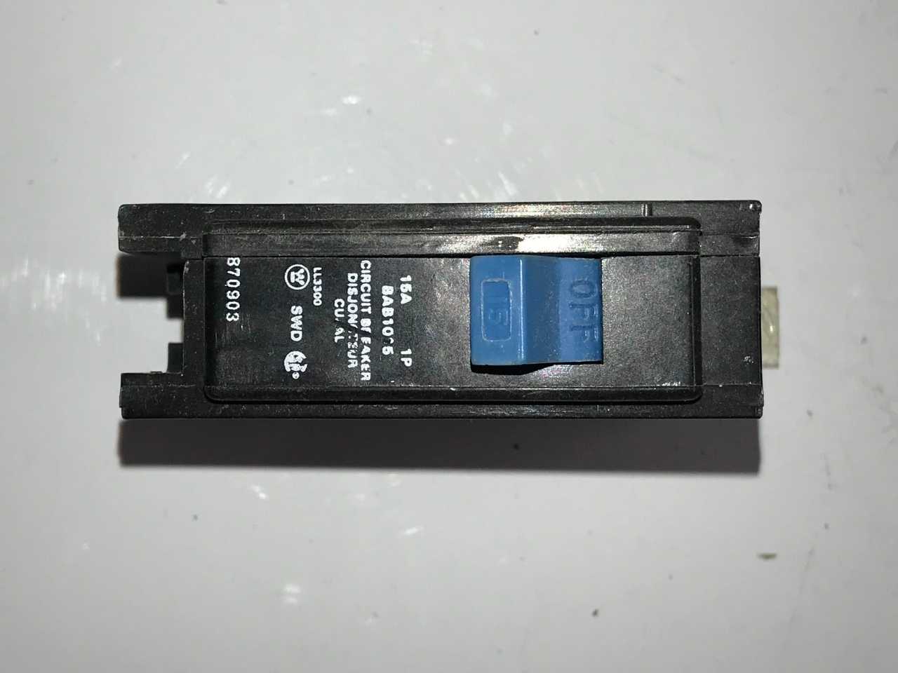 BRYANT 15 A 1P TYPE BAB1015 CIRCUIT BREAKER (QTY 26) - CIRCUIT BREAKERS