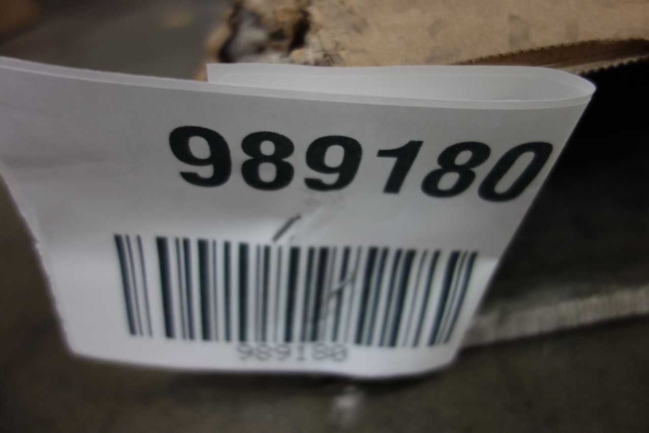 LOT OF 2 VELAN VALVES - VALVES