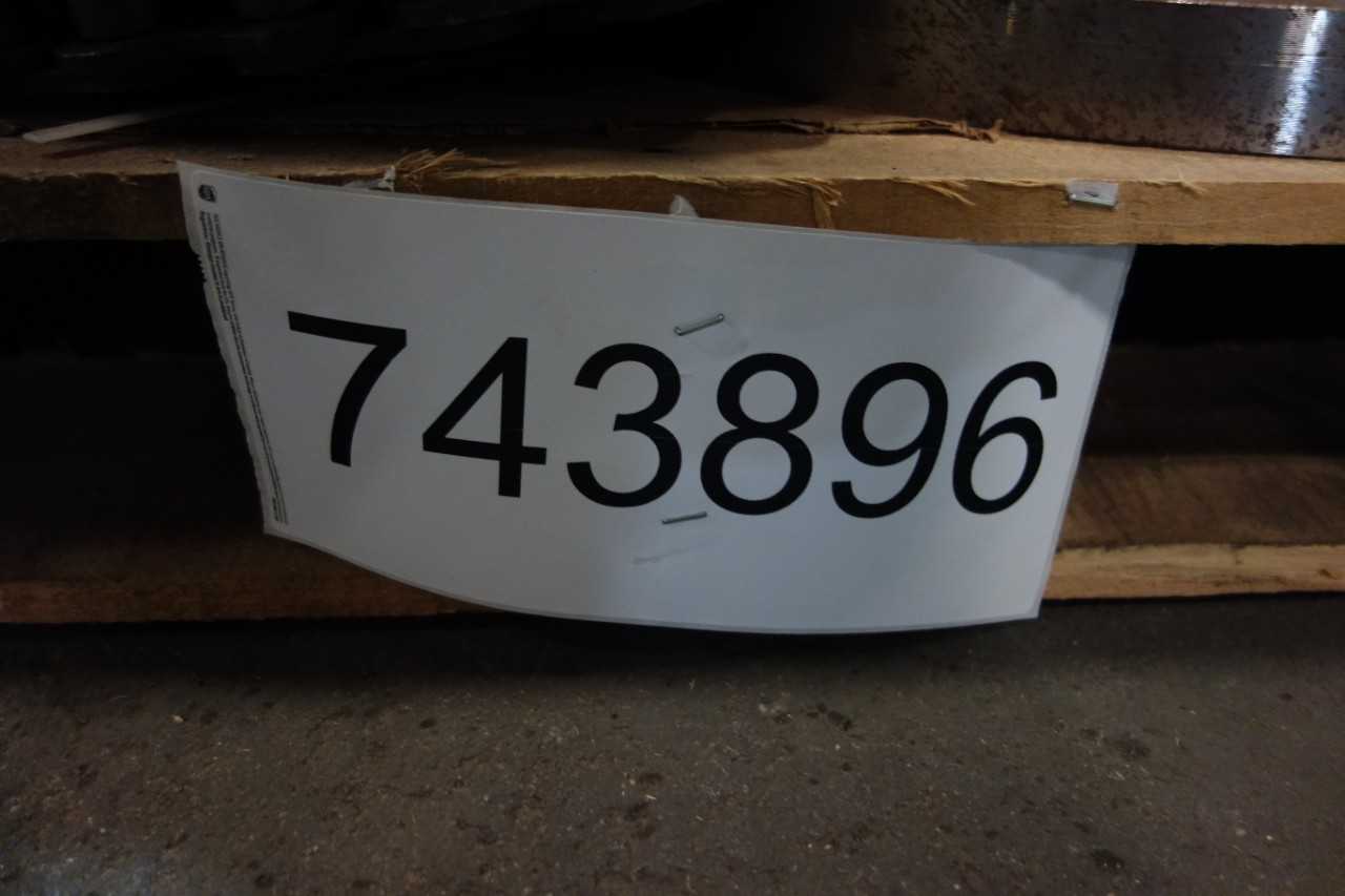 1 PALLET OF ASSORTED ROLLER CHAIN, GEAR REDUCER, POWER TRANS ACCESSORIES, BELTS, BUSHINGS- YORK, FENNER DRIVES - GEAR REDUCERS