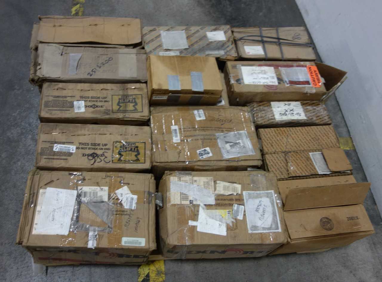 LOT OF ASSORTED PILLOW BLOCKS BEARINGS - BEARINGS