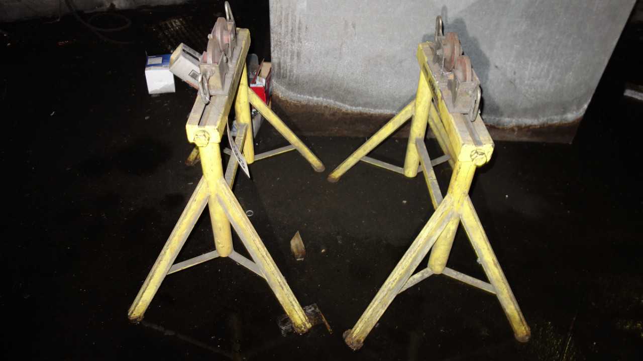 SUMNER ADJUST-A-ROLL WELDING PIPE STAND 2000LB - WELDING EQUIPMENT