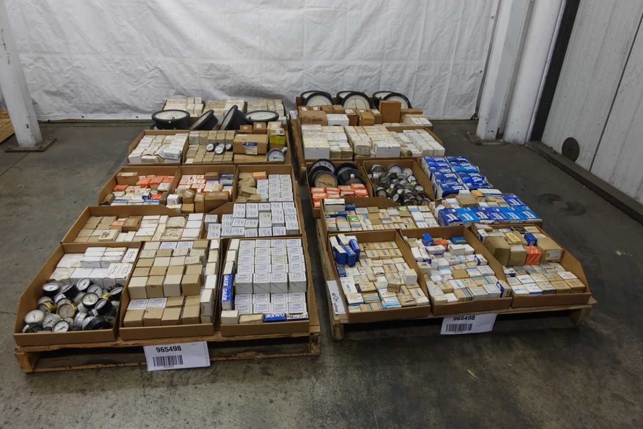 4 PALLETS OF ASSORTED PRESSURE GAUGES - INSTRUMENTATION