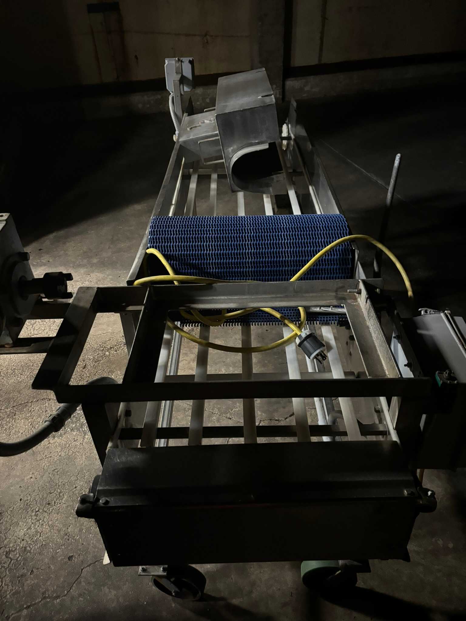 PORT SLICER CONVEYOR - CONVEYORS