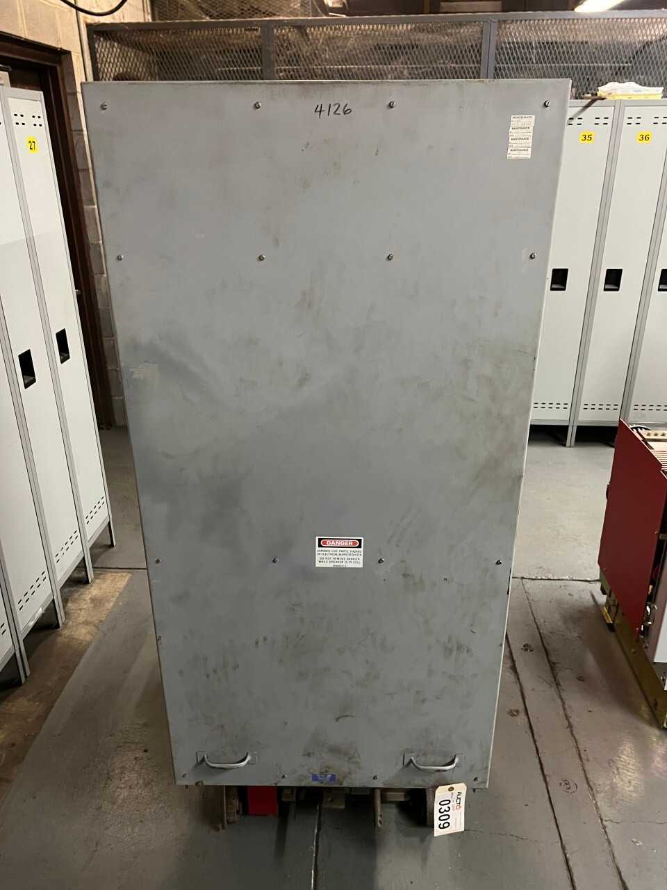 Westinghouse DHP air circuit breaker - CIRCUIT BREAKERS