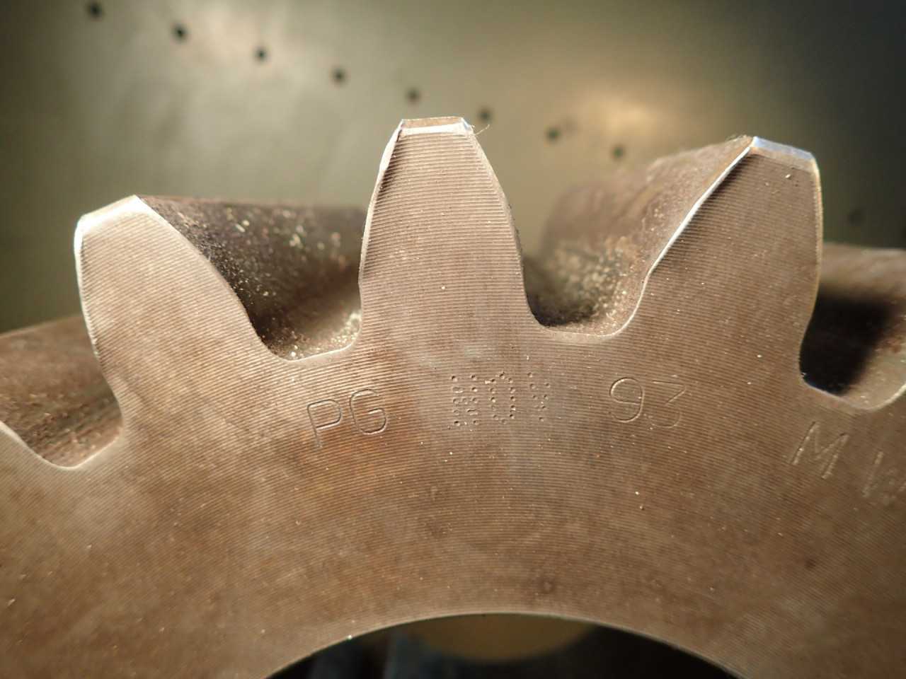 MW3P17451 2-DP Type A Spur Gear: 10-1/2" OD, 19-Tooth, 5" Keyed Bore 6-1/2" Face - HOLEMAKING TOOLS