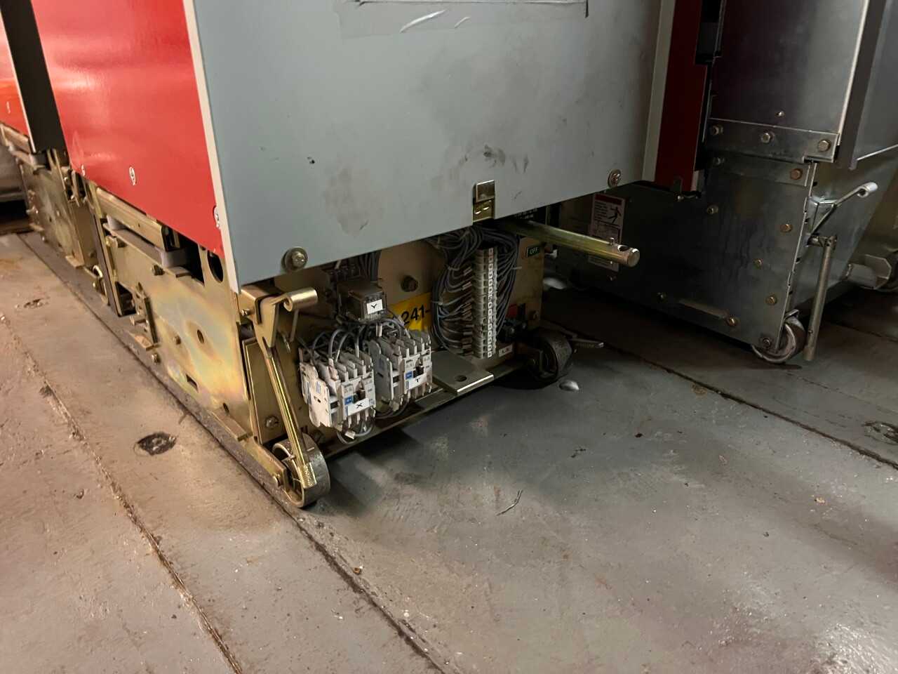 4x Eaton VR/VSR vacuum breakers - CIRCUIT BREAKERS