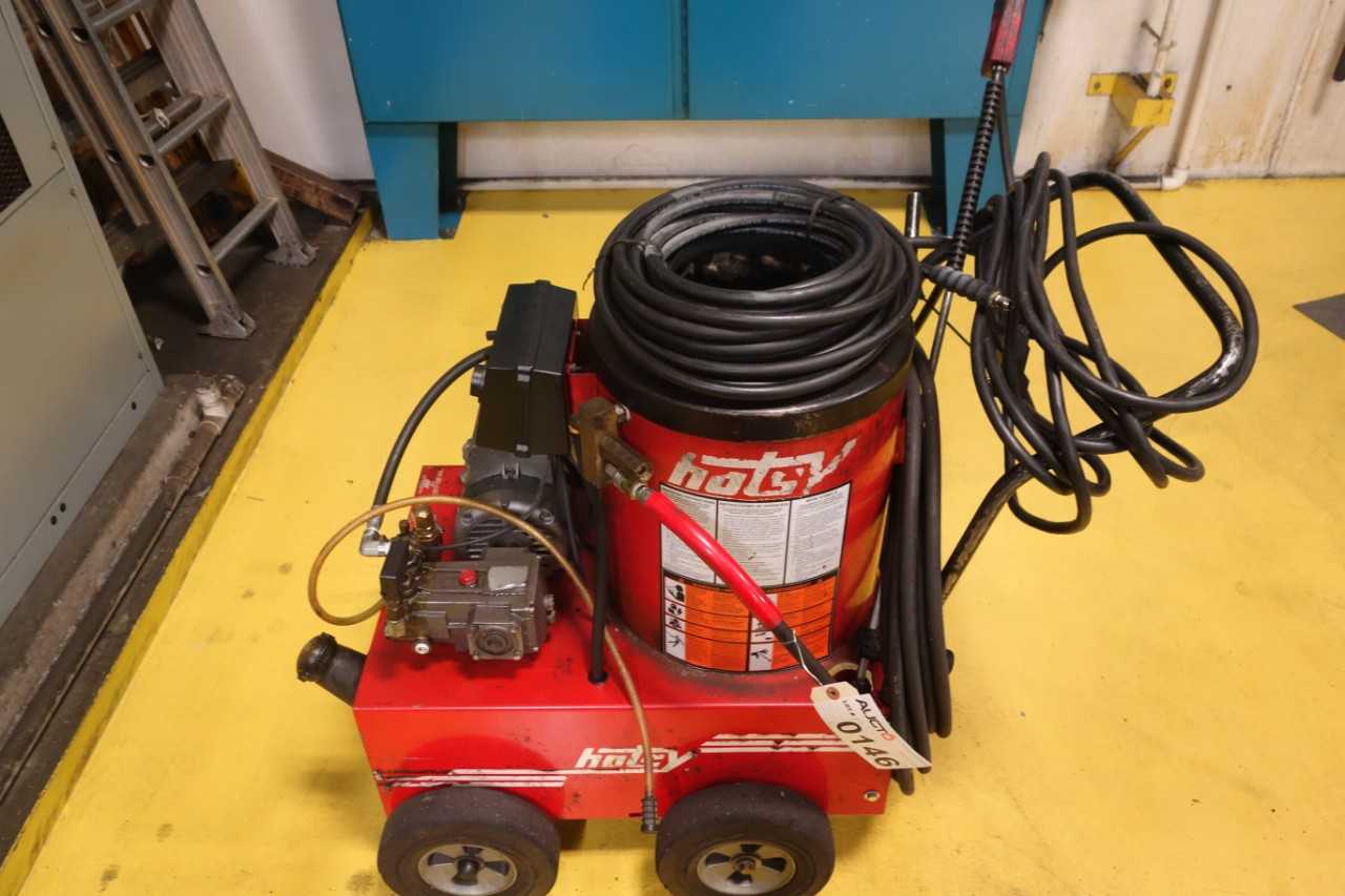 Hotsy 555S Hot water electric pressure washer (DELAYED REMOVAL) - PLANT & FACILITY