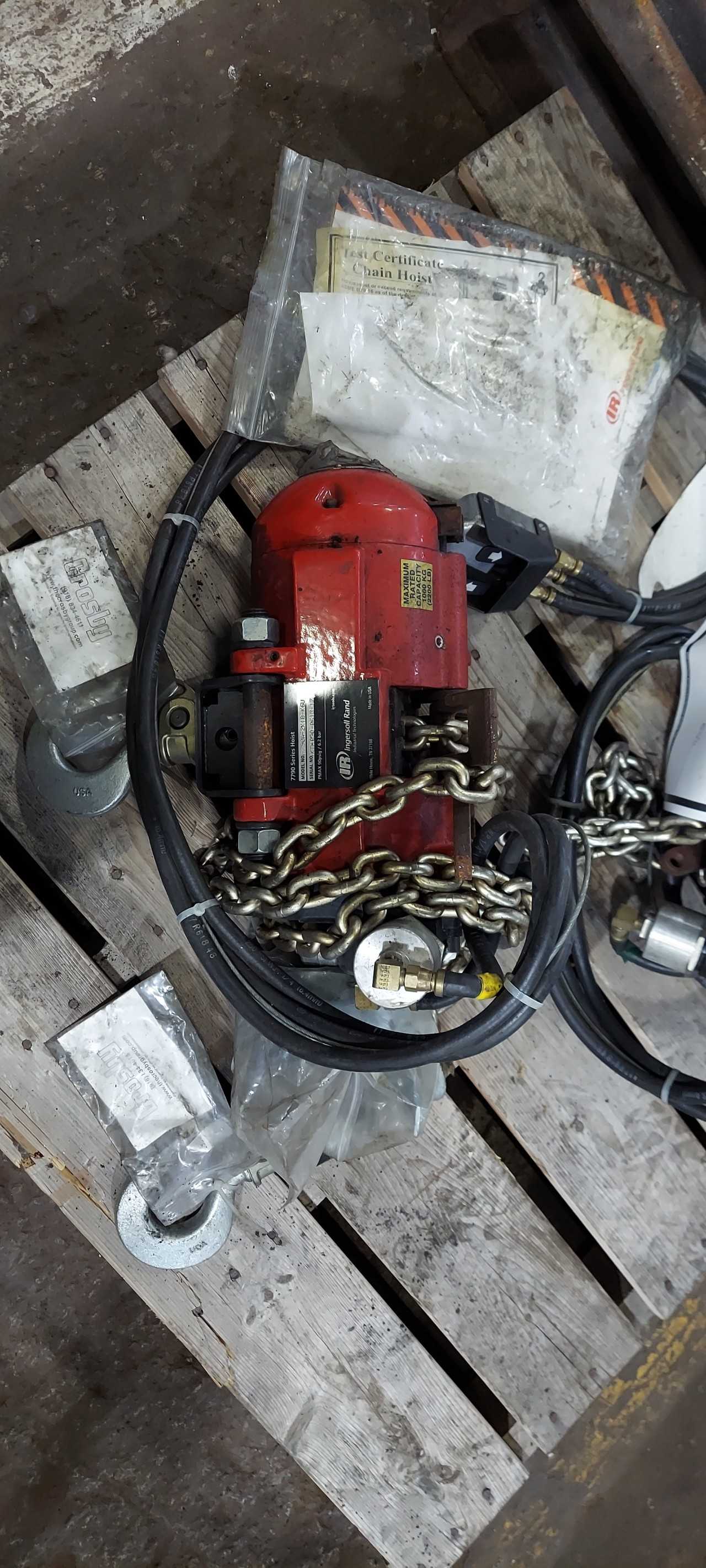 Air Hoist - LIFTING EQUIPMENT