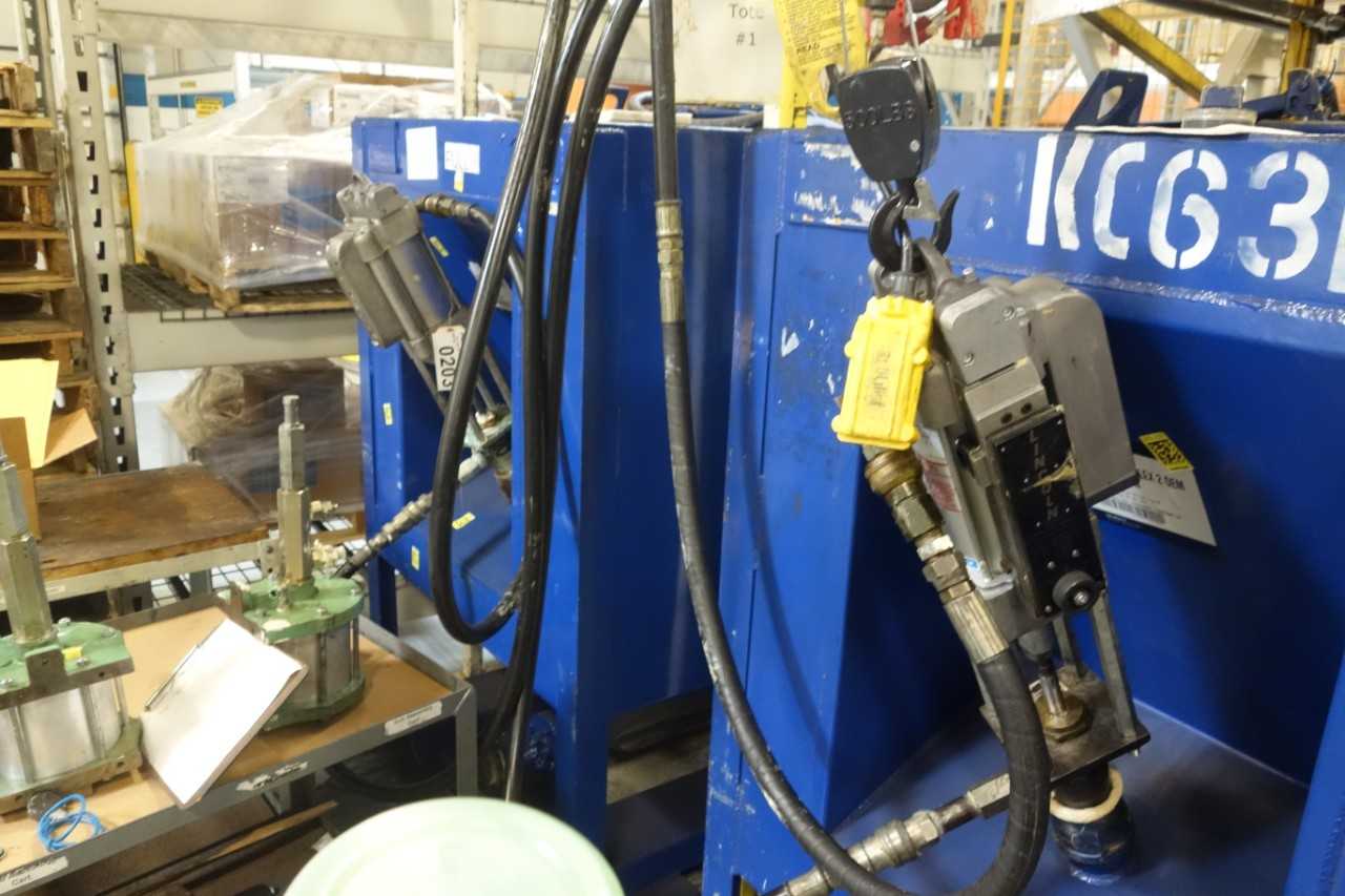 Lot of 2 Lincoln pneumatic grease pumps - PUMPS