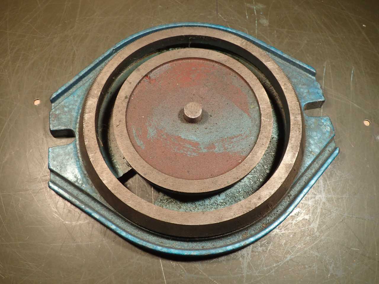6" Mill Milling Vise Swivel Base with 3/4" Center Post, Used in Good Condition - END MILLS