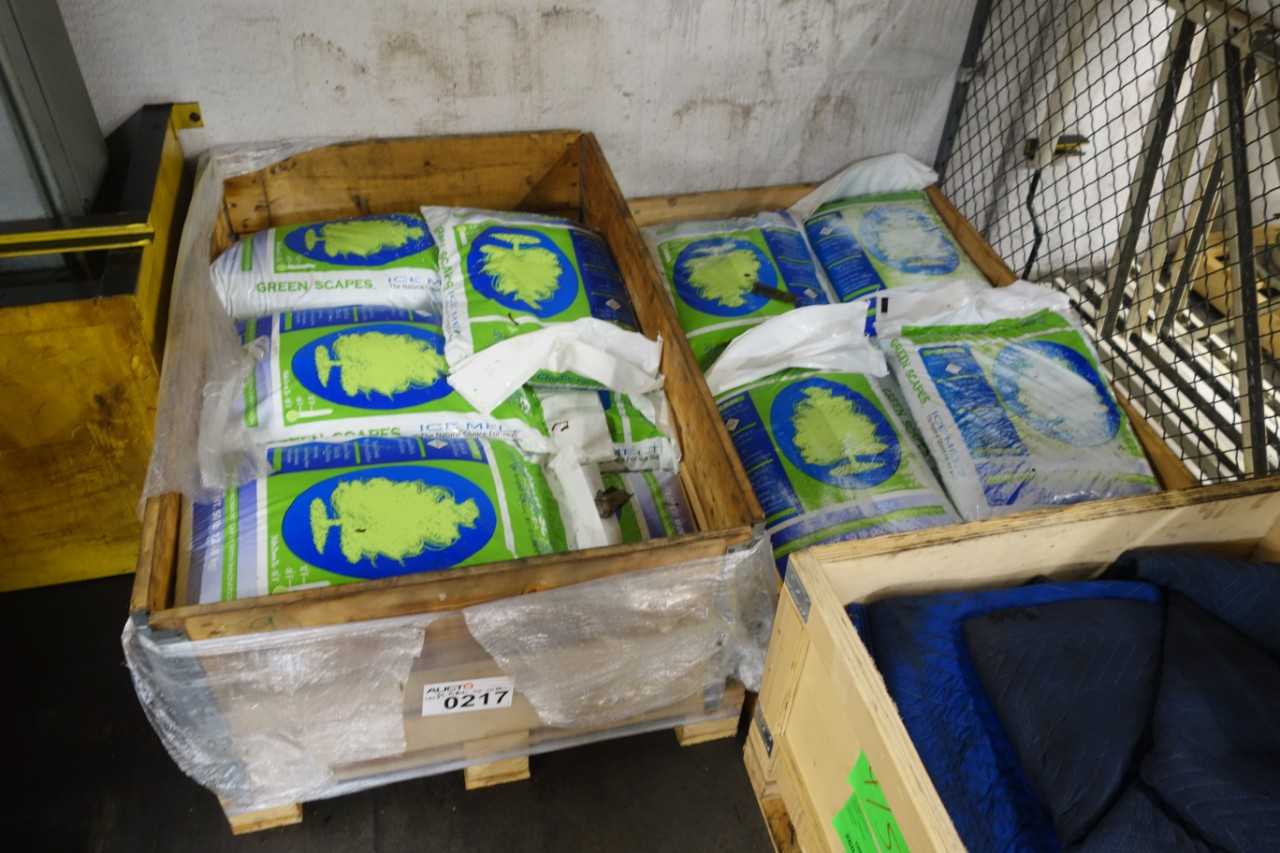 2x pallets of Green Scapes ice melter - ELECTRICAL COMPONENTS