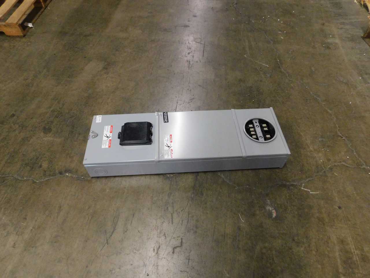 Lot of 1 Meter Socket - INDUSTRIAL PARTS