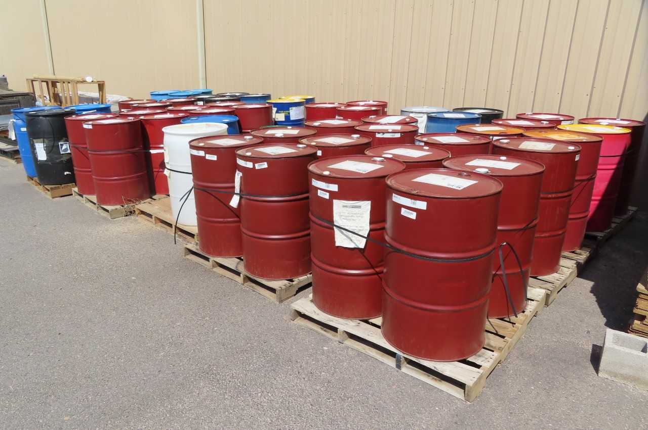 16 PALLETS OF ASSORTED MOBIL ONE, SHELL, ZEP LUBRICANTS, OIL, CLEANING SOLVENTS - HAND TOOLS