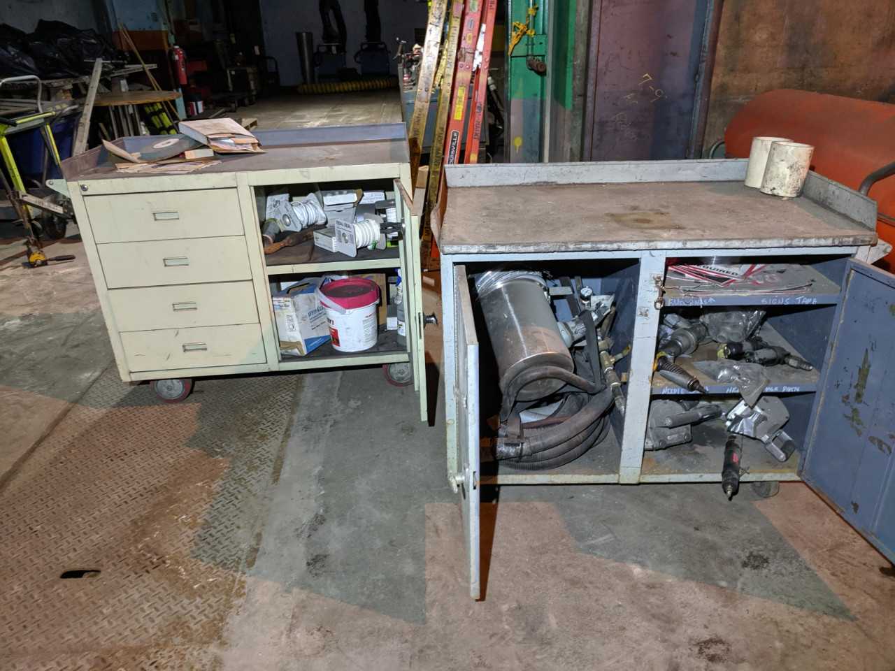 LOT OF 2 ROLLING CABINETS WITH PNEUMATIC TOOLS, TEST EQUIPMENT, SUPPLIES - ELECTRIC POWER TOOLS LOT OF 2 ROLLING CABINETS WITH PNEUMATIC TOOLS, TEST EQUIPMENT, SUPPLIES - ELECTRIC POWER TOOLS