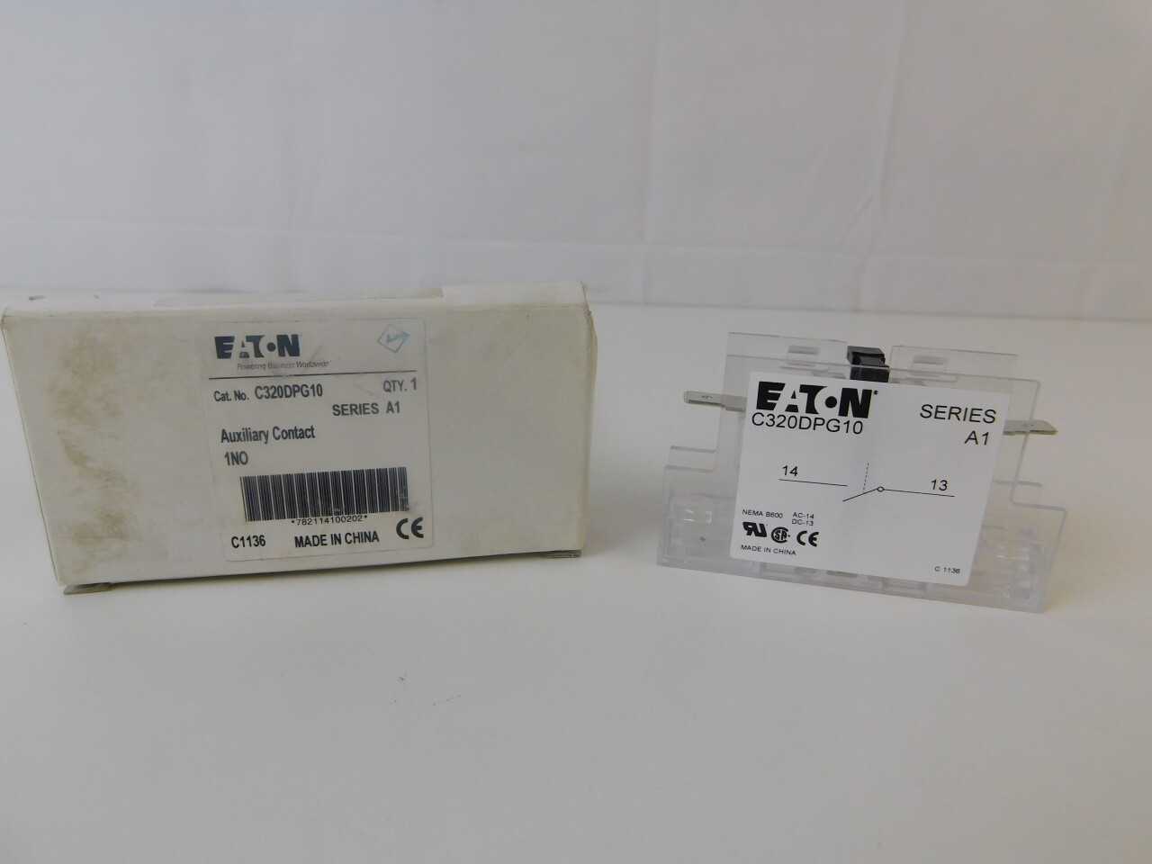 Quantity of 100x C320DPG10 Auxiliary Contacts - VALVES