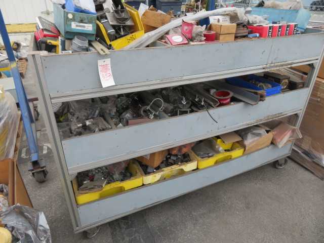 Cart full of items, Lot - MISCELLANEOUS
