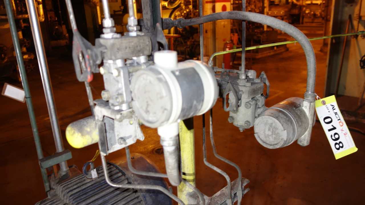 LOT OF 2 ASSORTED HONEYWELL ST3000 PRESSURE TRANSMITTER - INSTRUMENTATION