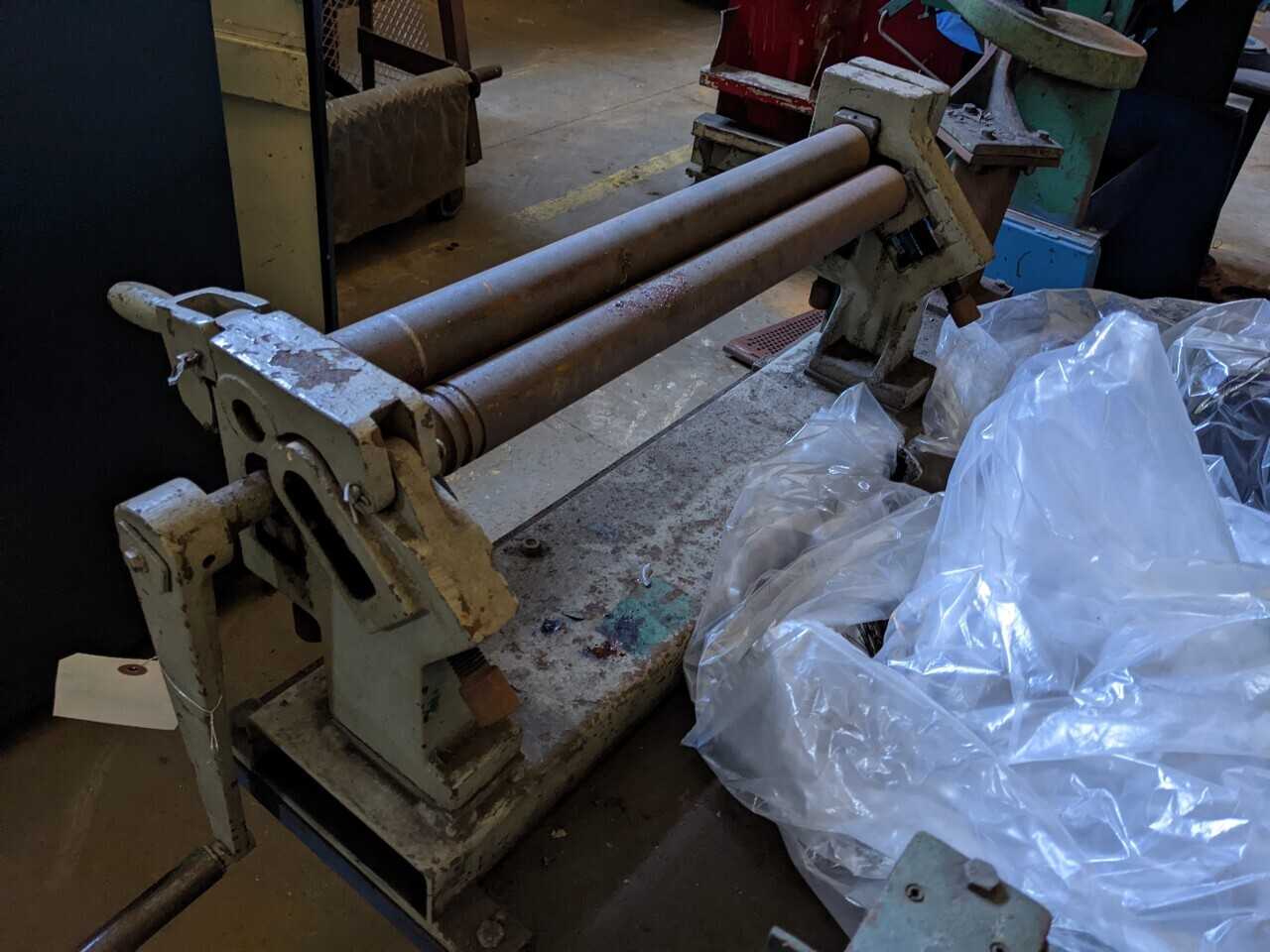 INDUSTRIAL WORK TABLE WITH CONTENTS, PLATE BENDING ROLL MACHINE - MACHINING ACCESSORIES & TOOLING