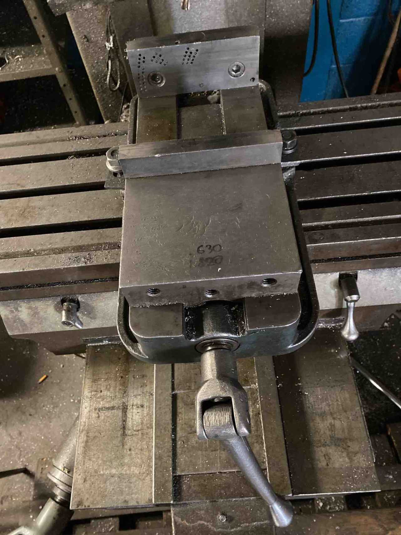 Lot of 3 Vises - MATERIAL HANDLING