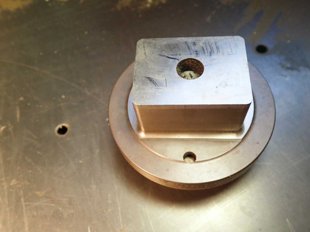 Wilson Tool 1.496" x 1.996" Rectangular Turret Punch Die & Stripper Set, 5" Base - MACHINING ACCESSORIES & TOOLING