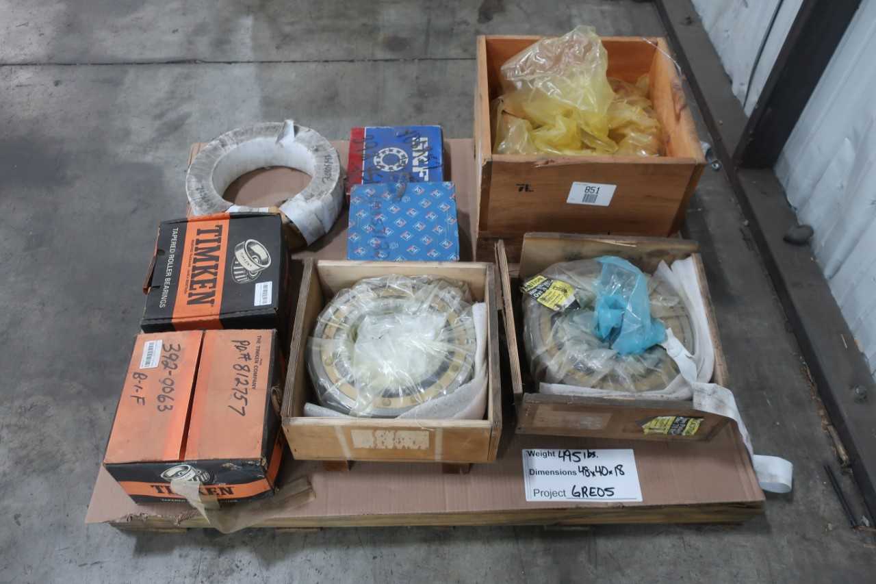 PALLET OF ASSORTED SKF AND TIMKEN ROLLER BEARINGS - BEARINGS