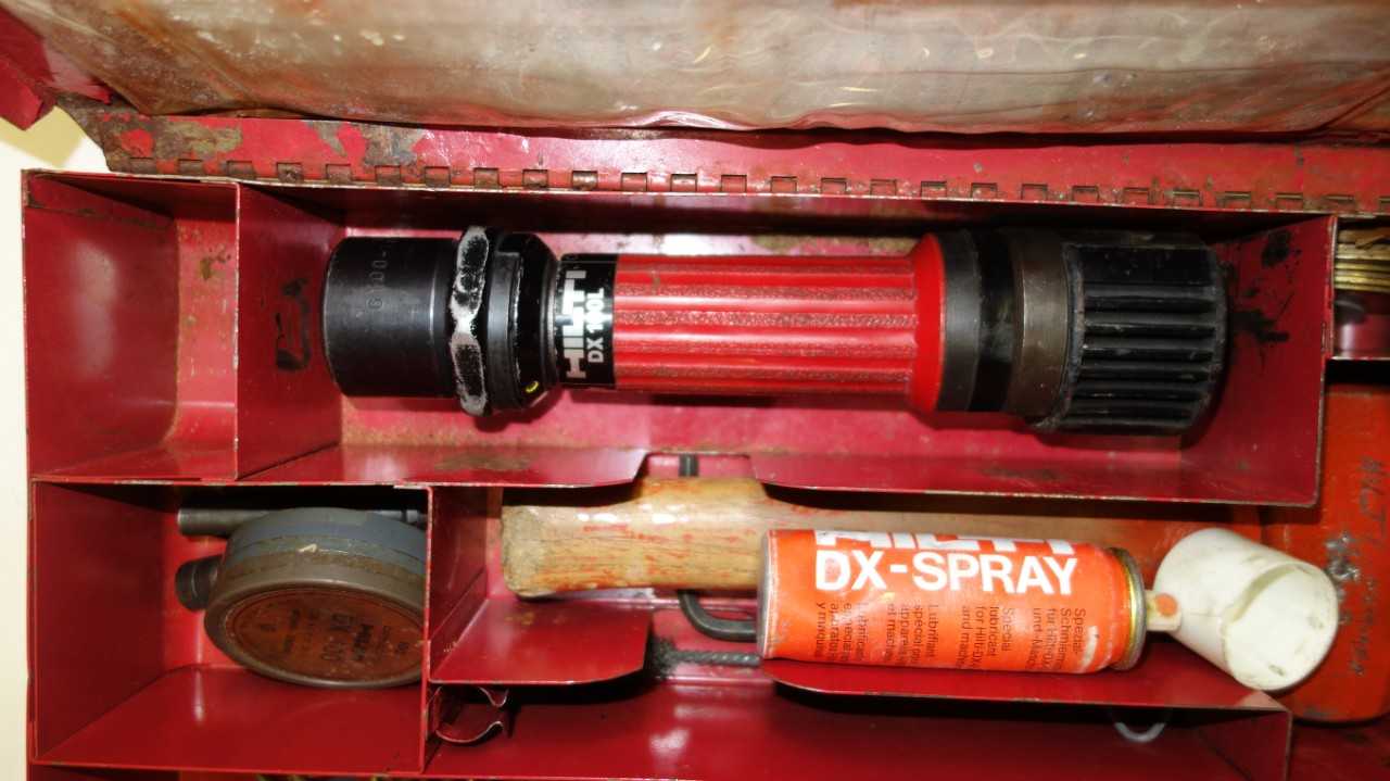 HILTI DX100L PISTON DRIVE FASTENER KIT - PNEUMATIC POWER TOOL