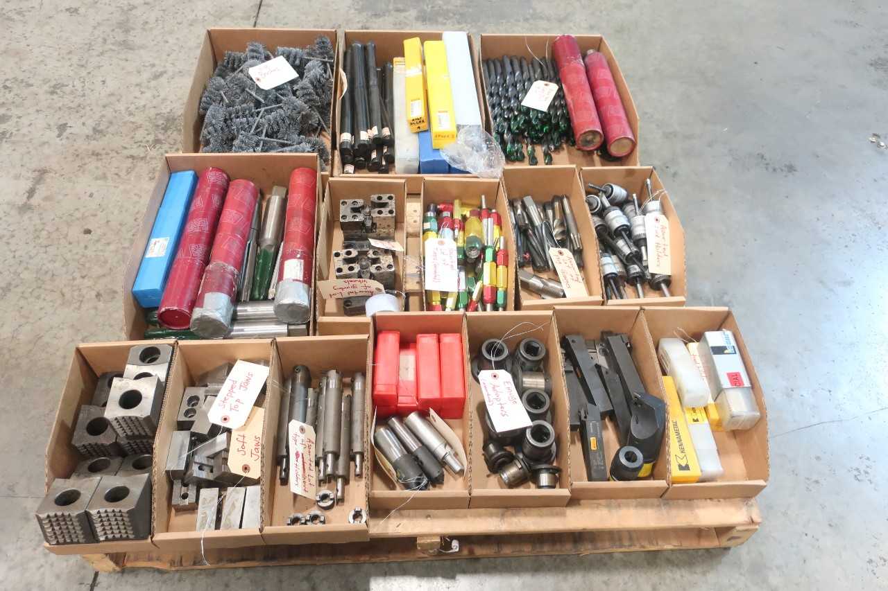 1 PALLET OF ASSORTED MACHINING ATTACHMENTS- REAMERS, DRILL CENTERS, TAPPERS, TOOL HOLDERS, PLUG GUAGES- KENNAMETAL, SANDVIK, COGSDILL, SCHUNK - ELECTRIC POWER TOOLS