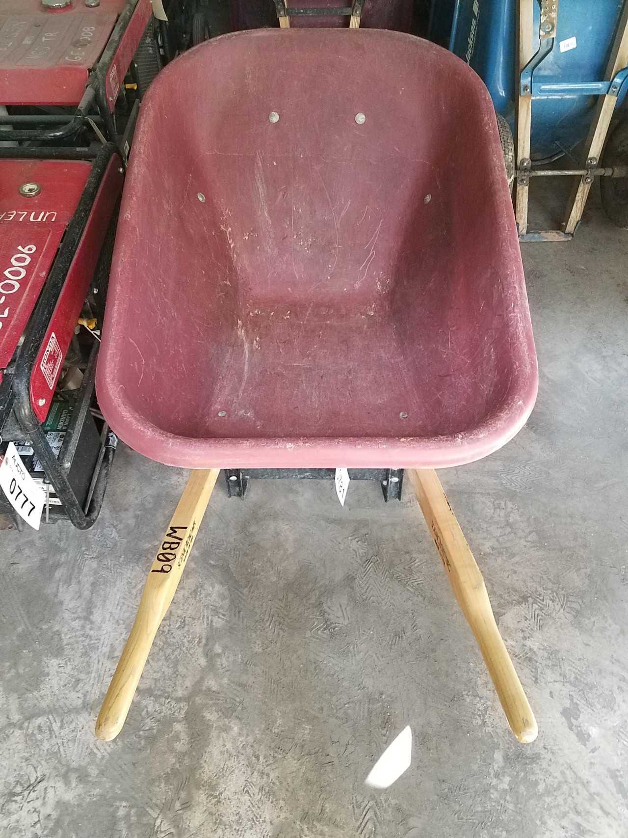 Lot of assorted wheelbarrows - HAND TOOLS