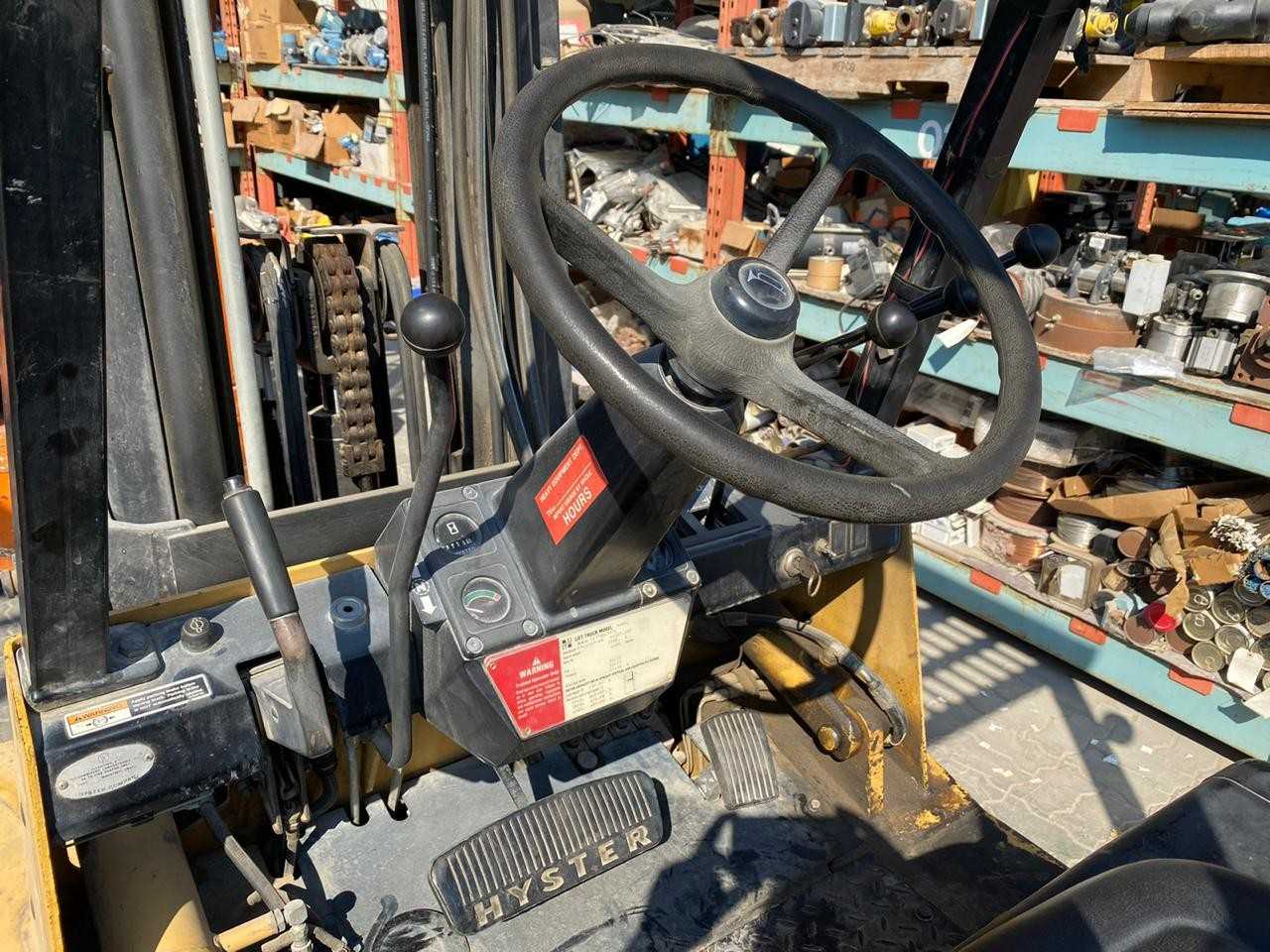 LOT OF 1 HYSTER FORK LIFTER - FORKLIFTS