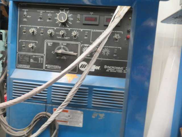 Miller Welder Syncrowave 350 - WELDING EQUIPMENT