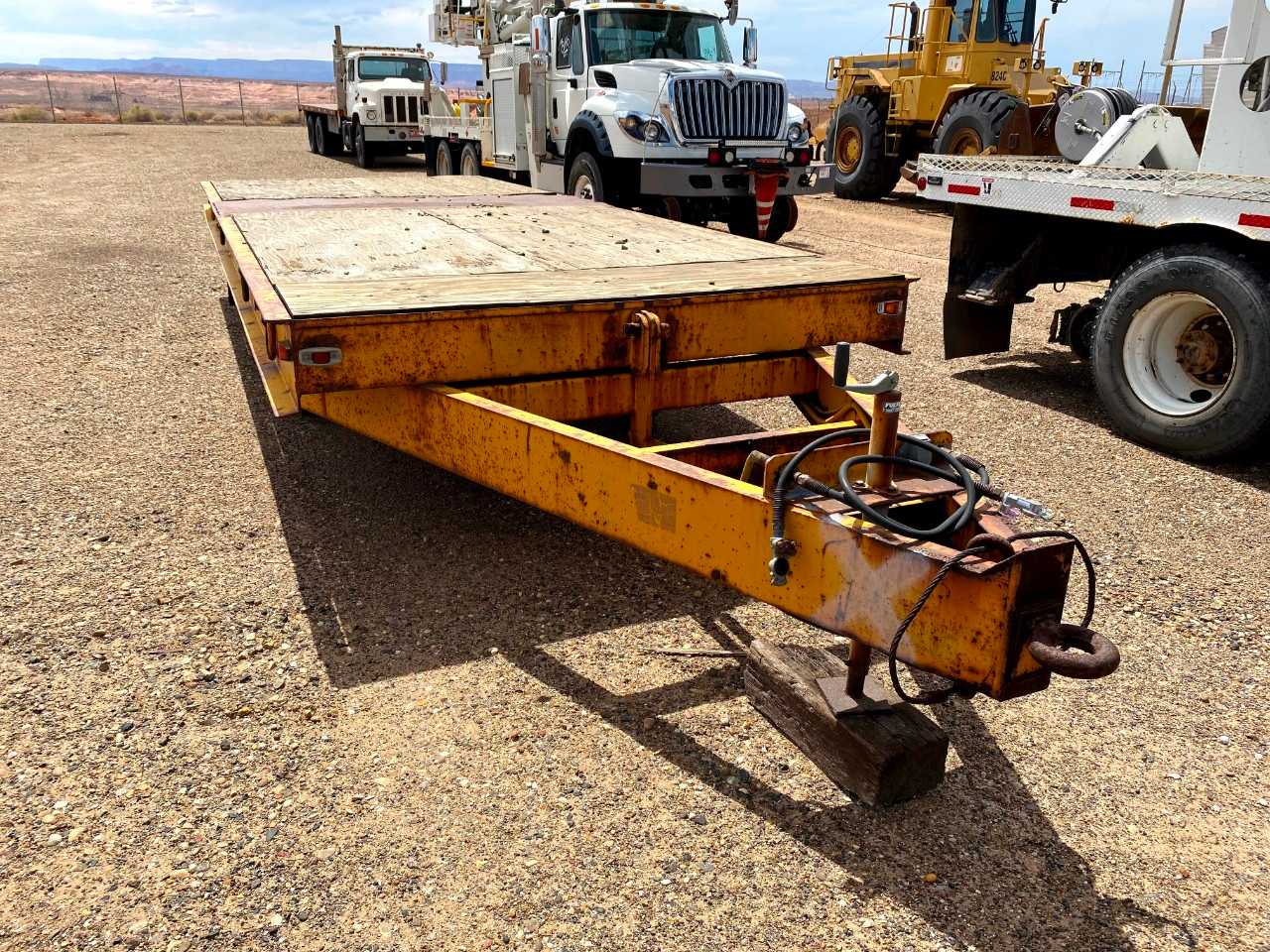 Totem-All 812-TT-R Flat Bed Trailer - TRAILERS