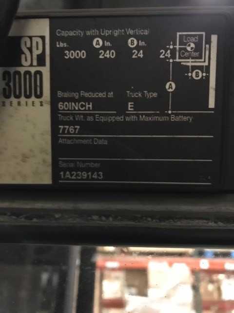 2001 Crown SP3020-30 order picker Valley View OH - ORDER PICKER