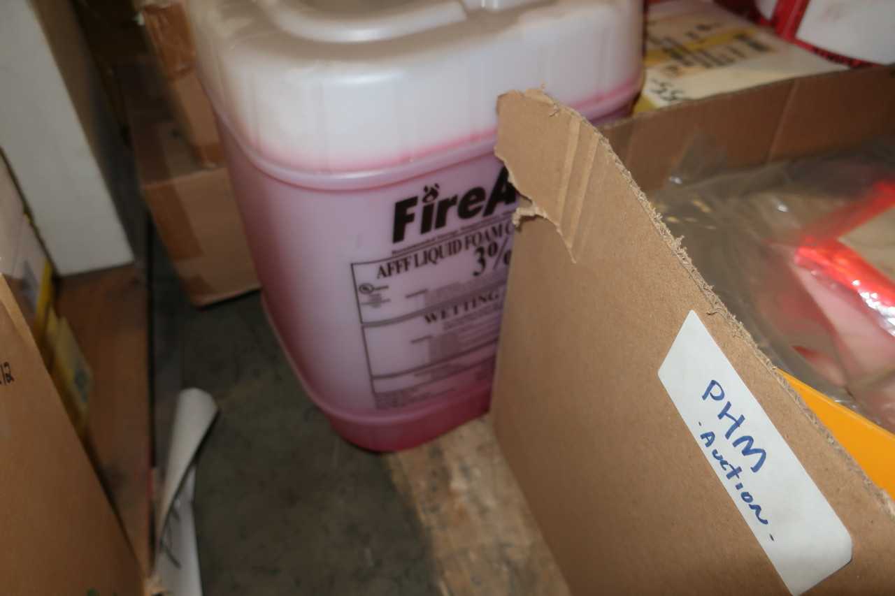 6 PALLETS OF ASSORTED SAFETY EQUIPMENT AND SUPPLIES CONES PPE EYEWASH HARDHATS - SAFETY EQUIPMENT