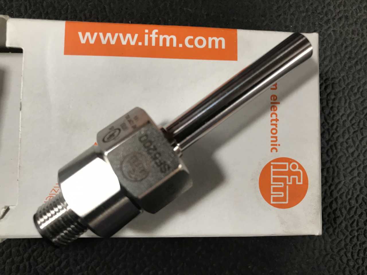 Flow Sensor IFM SF5200 21 pieces - INDUSTRIAL PARTS