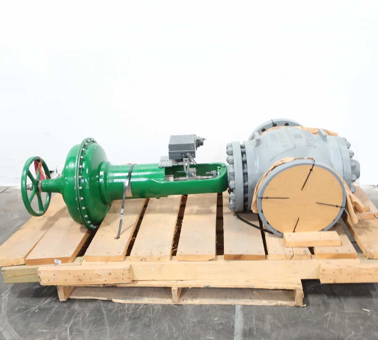 FISHER 667-AC PNEUMATIC 667 300 STEEL FLANGED 3582 10IN CONTROL VALVE - CONTROL VALVE