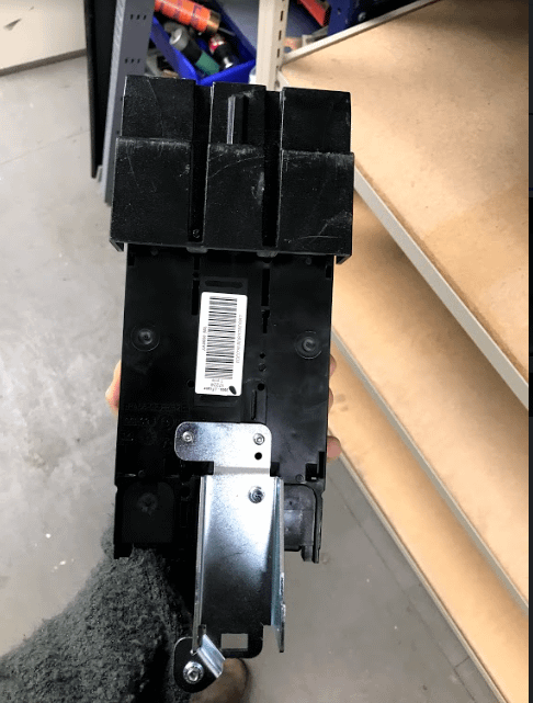 Square D Breaker - CIRCUIT BREAKERS