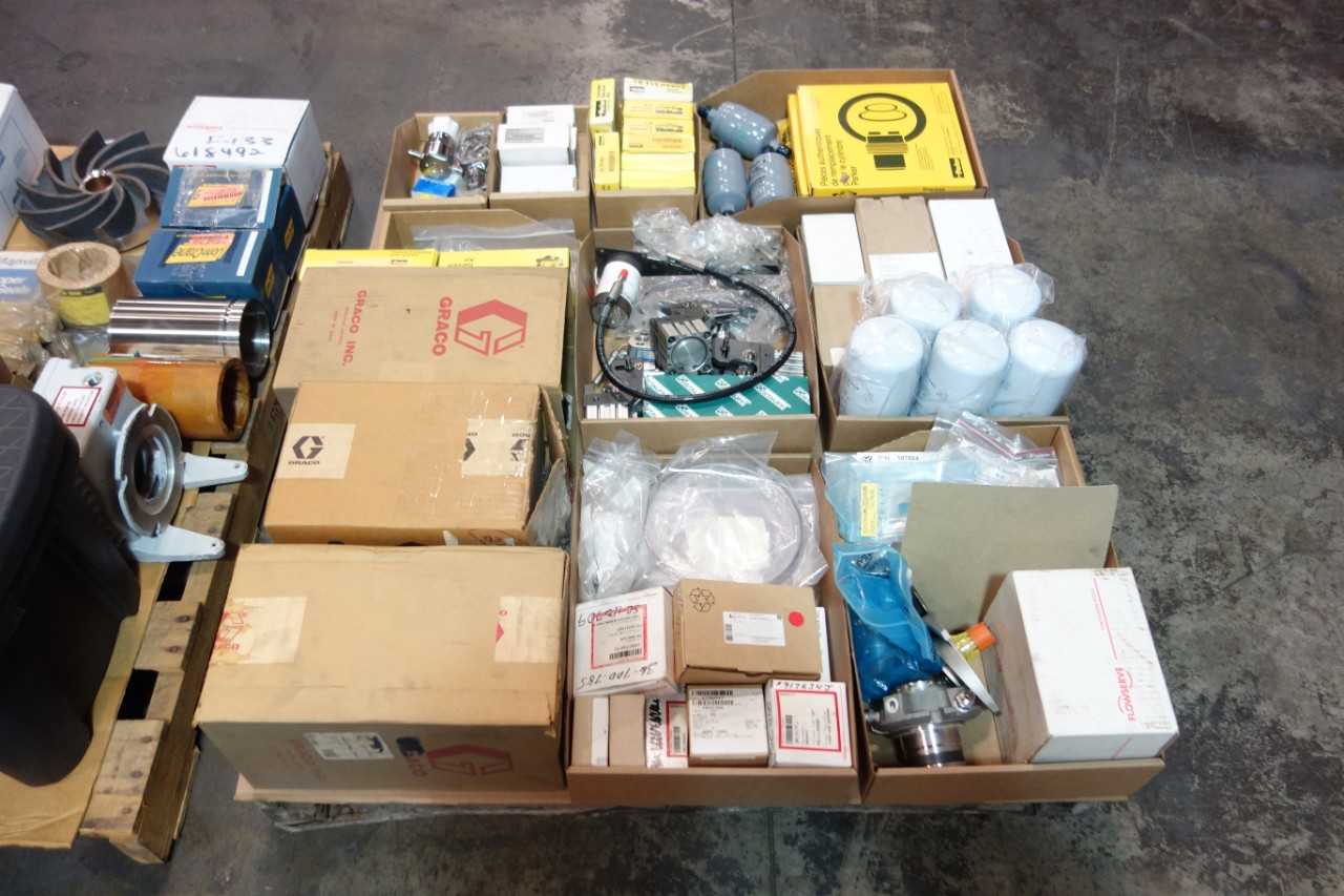 2 PALLETS OF ASSORTED PUMPS, PUMP PARTS, HYDRAULIC PARTS, ACCESSORIES - PUMPS
