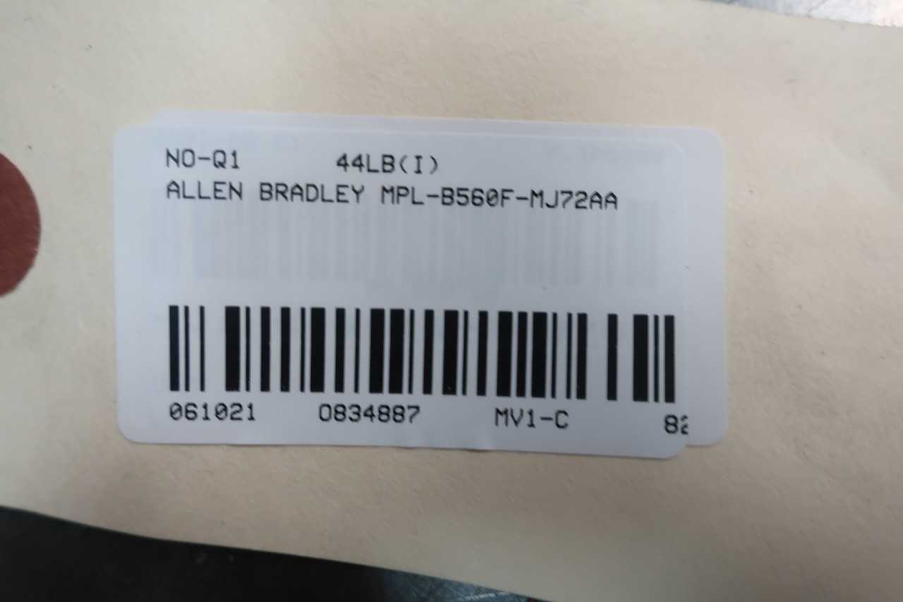 ALLEN BRADLEY MPL-B560F-MJ72AA SERVO MOTOR 3PH 7.3HP 3000RPM 1-1/16IN 237LB-IN - SERVO